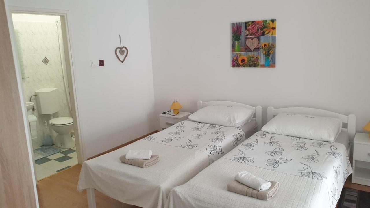 Accomodation Mirjana Rooms Poreč Buitenkant foto